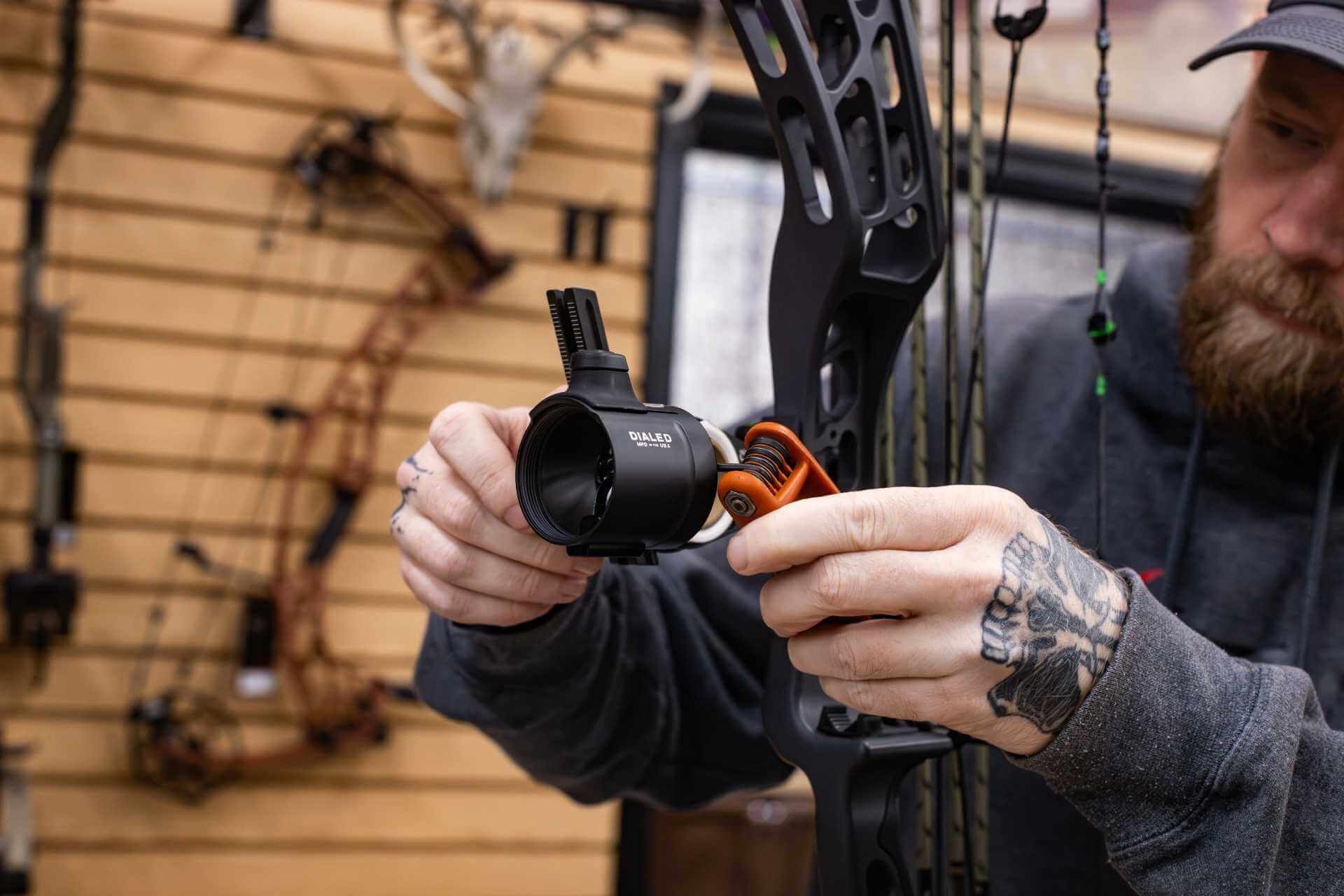 Best Single Pin Bow Sight for Hunting: Top Picks at Every Price
