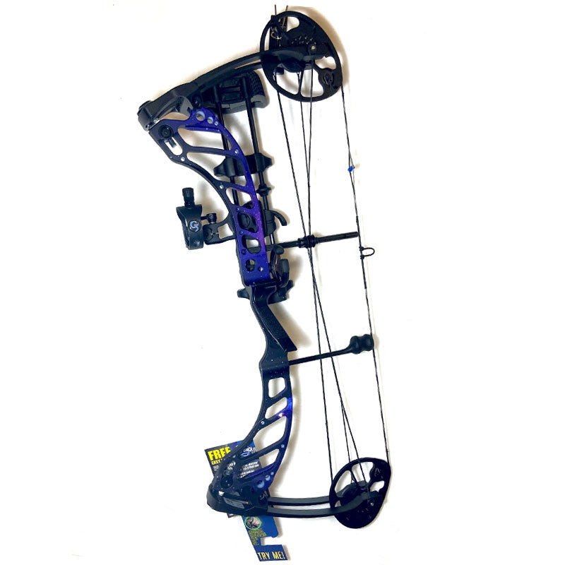 Quest Centec NXT Compound Bow Package - Galaxy Right Hand Quest Bowhunting