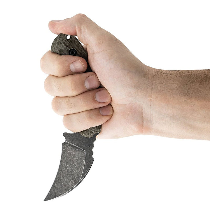 Toor Knives Karsumba Burlap Green in hand