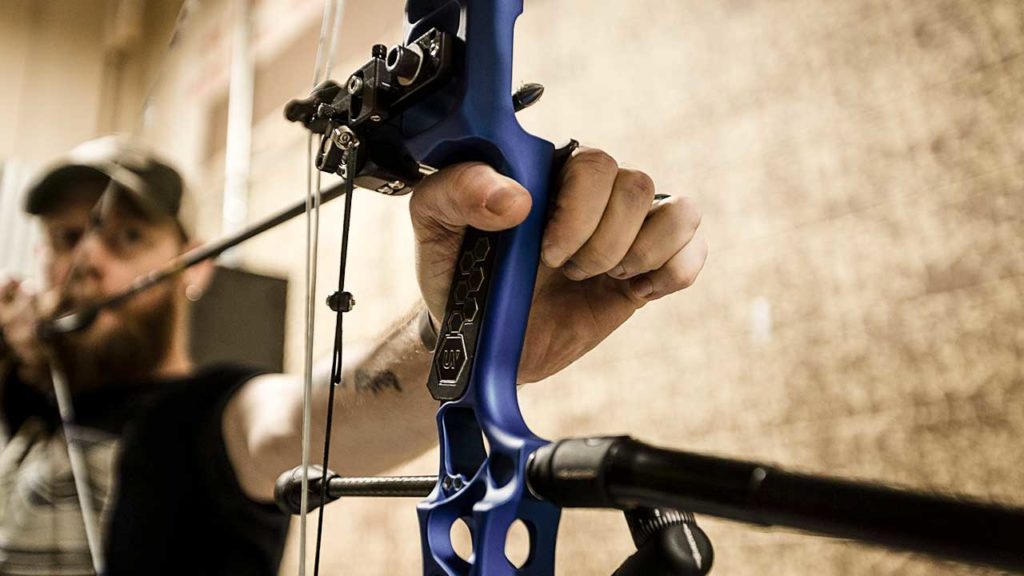 The Complete Guide to Paper Tuning Compound Bows