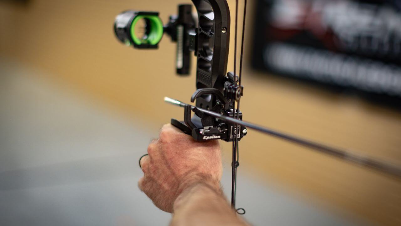 Choosing the Best Arrow Rest For Compound Bows: A Bow Hunters Guide 3 | Extreme Outfitters your Outdoor & Camping Gear Store Drop Away Arrow Rest Blog Main Image1280 x 720 px 1 | Extreme Outfitters | Outdoor & Camping Gear Store